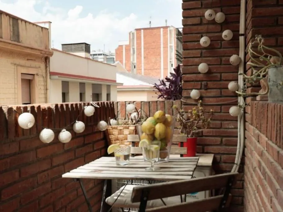 Renovated Apartment In Vila De Gracia Barcelona